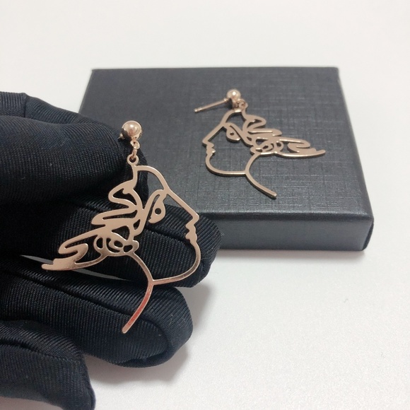 Abstract Face Girl Drop Earrings - Picture 6 of 7